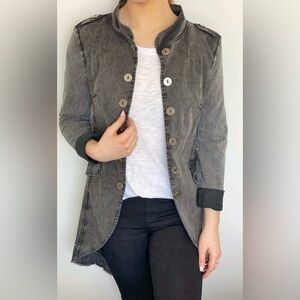 SUZY D LONDON WOMANS SIZE LARGE OPEN FRONT DISTRESSED MILITARY STYLE JACKET